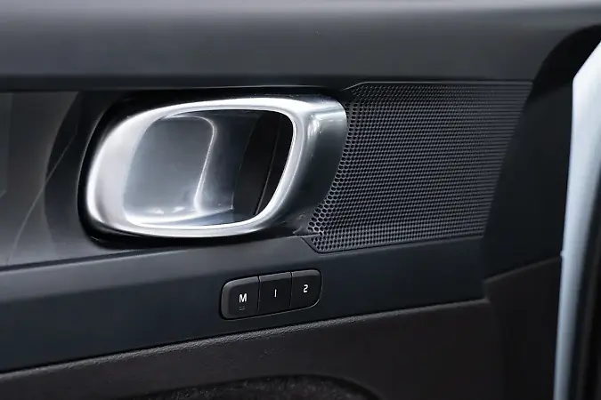 Volvo XC40 Recharge - Imagem 19