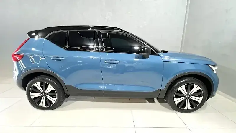 Volvo XC40 Recharge - Imagem 7