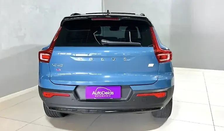 Volvo XC40 Recharge - Imagem 6