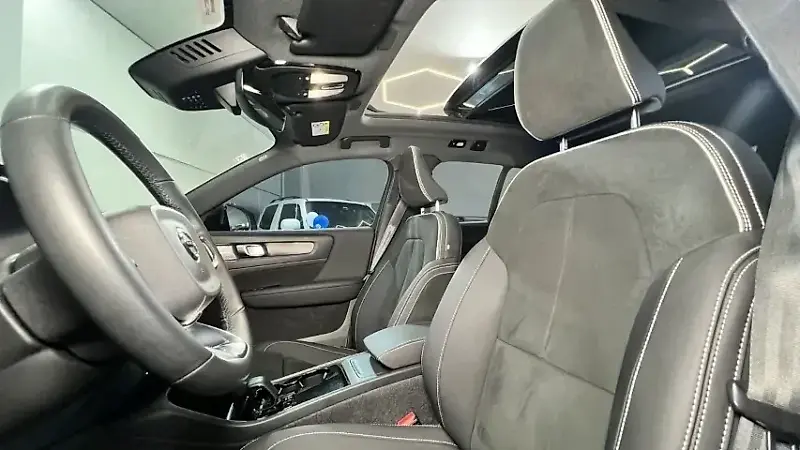 Volvo XC40 Recharge - Imagem 11