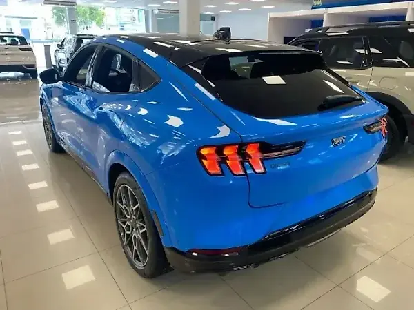 Ford Mustang Mach-e - Imagem 6
