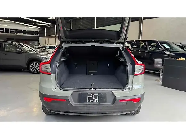 Volvo C40 Recharge - Imagem 11