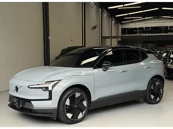 Volvo EX30 - Imagem 1
