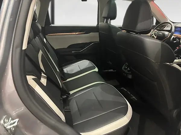 GWM Haval H6 Plug-in Hybrid - Imagem 13