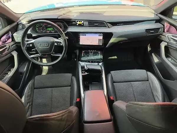 Audi E-tron Sportback - Imagem 11