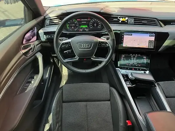 Audi E-tron Sportback - Imagem 12