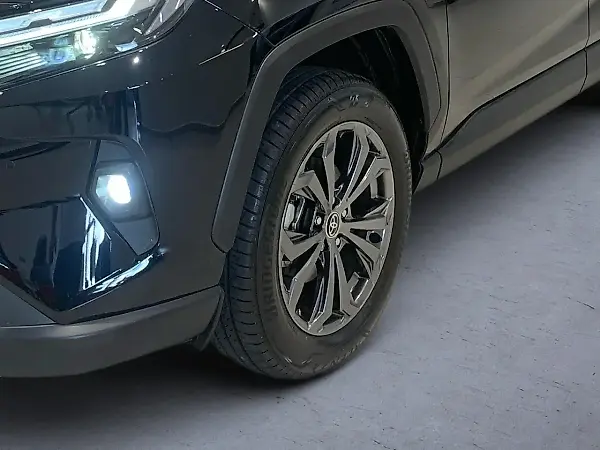 Toyota Rav4 - Imagem 13
