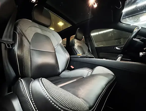 Volvo Xc60 Recharge Plug-in Hybrid - Imagem 17