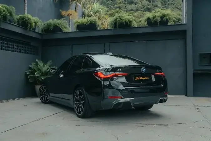 BMW I4 Edrive35 - Imagem 10