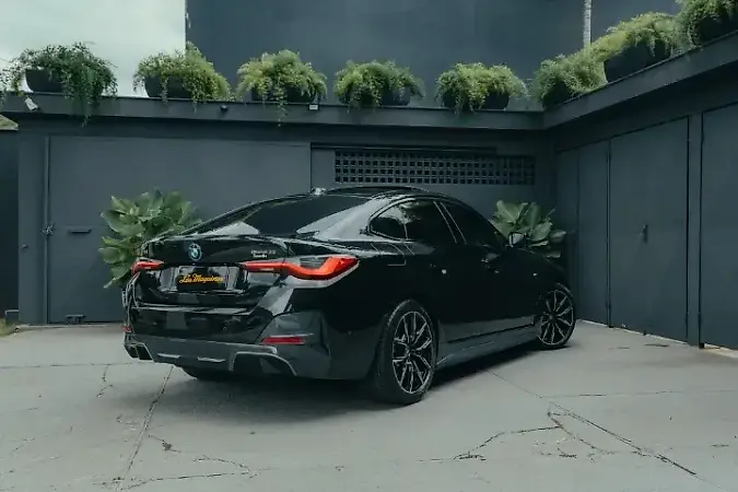 BMW I4 Edrive35 - Imagem 12