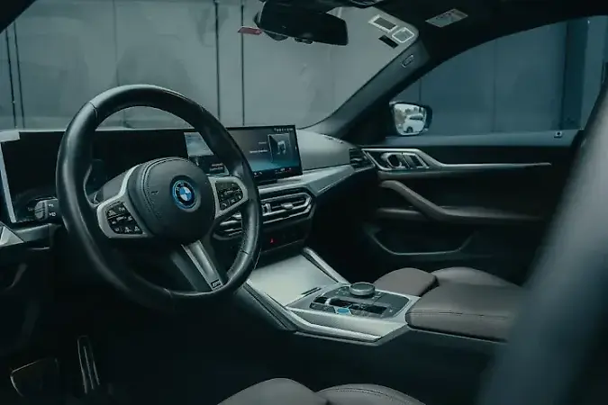 BMW I4 Edrive35 - Imagem 15