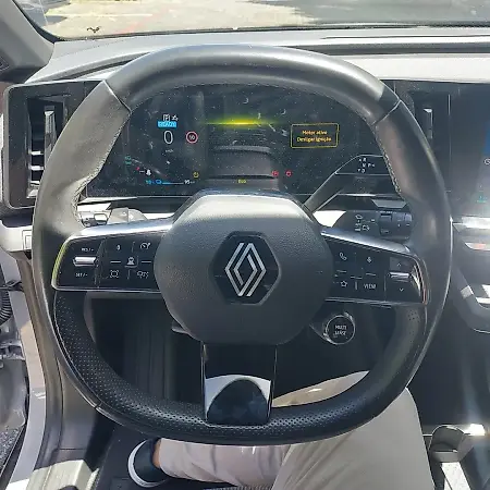 Renault Megane E-tech Electric - Imagem 9