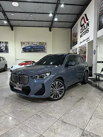 BMW IX1 - Imagem 1