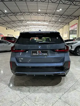 BMW IX1 - Imagem 9