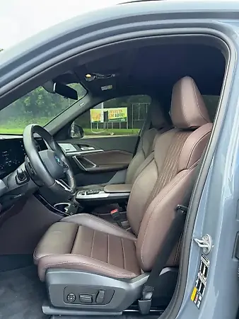 BMW IX1 - Imagem 12