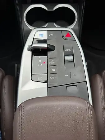 BMW IX1 - Imagem 17