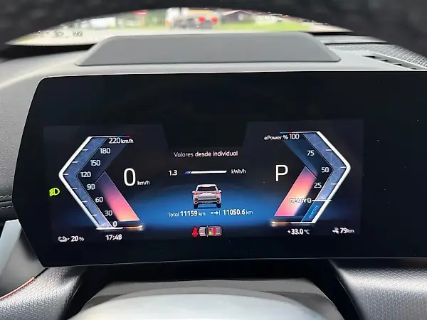 BMW IX1 - Imagem 18