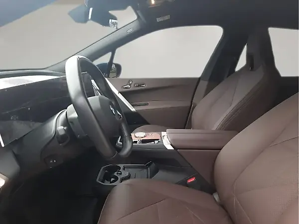 BMW Ix - Imagem 8