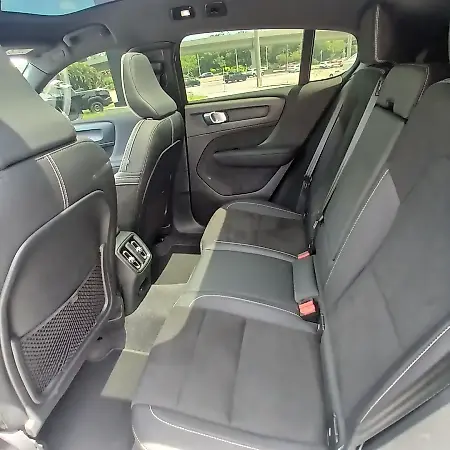 Volvo C40 Recharge - Imagem 8