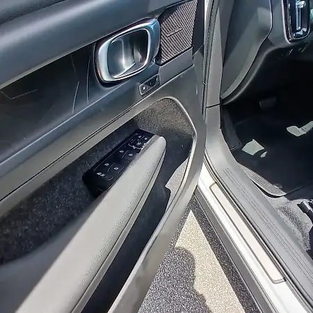 Volvo C40 Recharge - Imagem 10