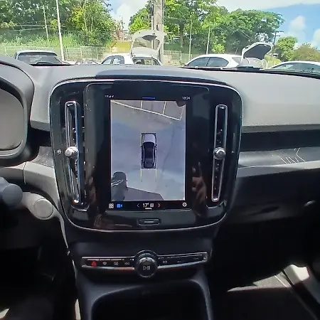 Volvo C40 Recharge - Imagem 13