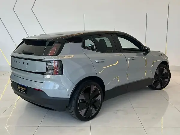 Volvo EX30 - Imagem 2
