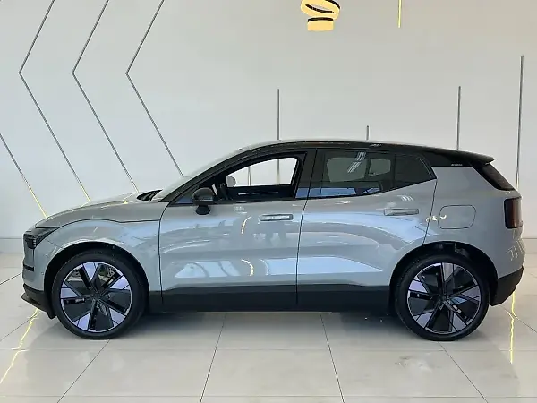 Volvo EX30 - Imagem 3