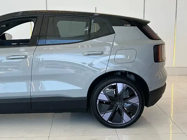 Volvo EX30 - Imagem 18