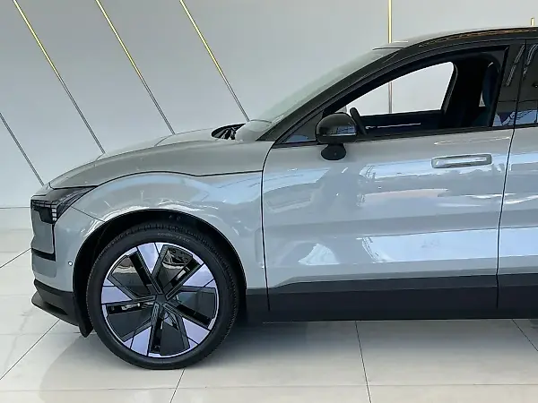 Volvo EX30 - Imagem 17