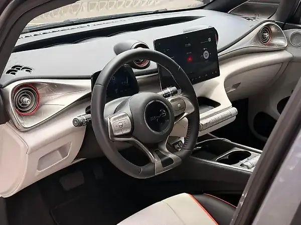 BYD Dolphin - Imagem 8