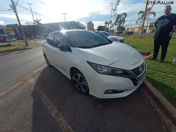 Nissan Leaf - Imagem 1