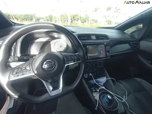 Nissan Leaf - Imagem 9