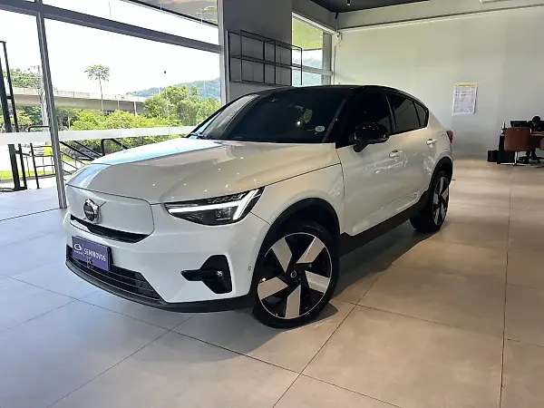 Volvo C40 Recharge - Imagem 1