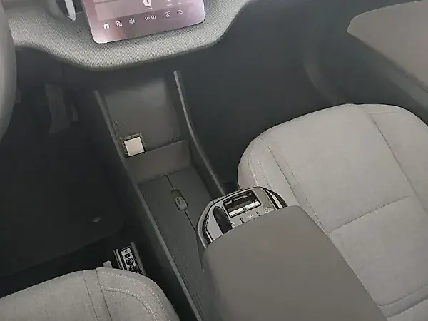 Volvo EX30 - Imagem 13