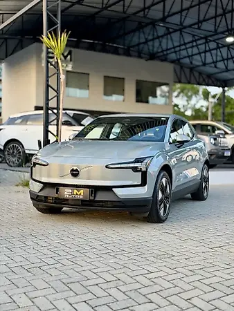Volvo EX30 - Imagem 1