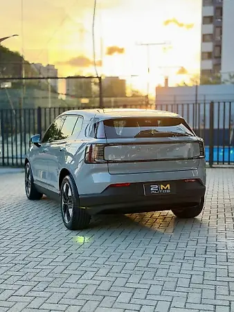 Volvo EX30 - Imagem 2