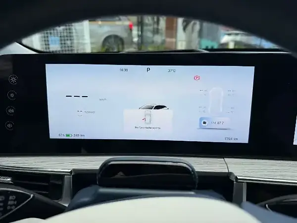Omoda E5 - Imagem 13