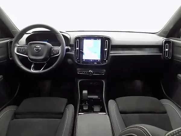 Volvo XC40 Recharge - Imagem 6