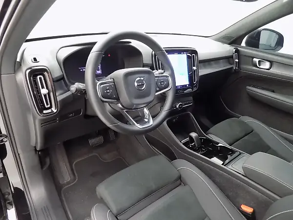 Volvo XC40 Recharge - Imagem 11
