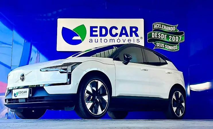 Volvo EX30 - Imagem 1