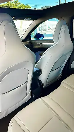 Volvo EX30 - Imagem 8