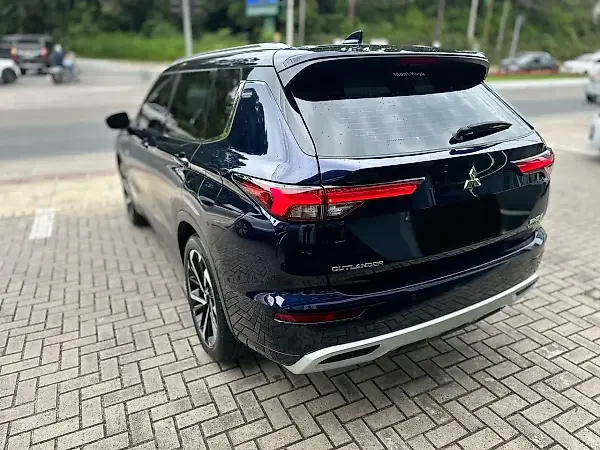 Mitsubishi Outlander - Imagem 3