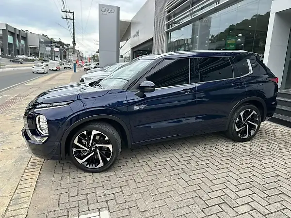 Mitsubishi Outlander - Imagem 2