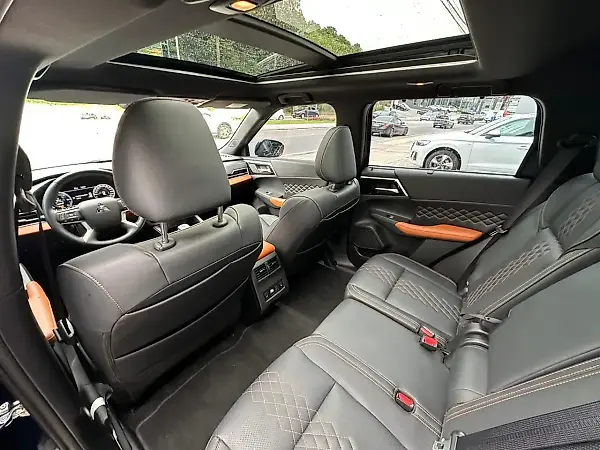 Mitsubishi Outlander - Imagem 15