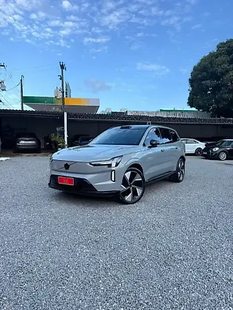 Volvo Ex90 - Imagem 1