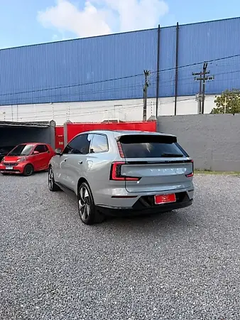 Volvo Ex90 - Imagem 7