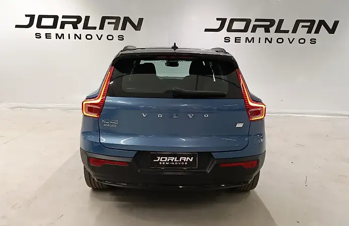 Volvo XC40 Recharge - Imagem 8