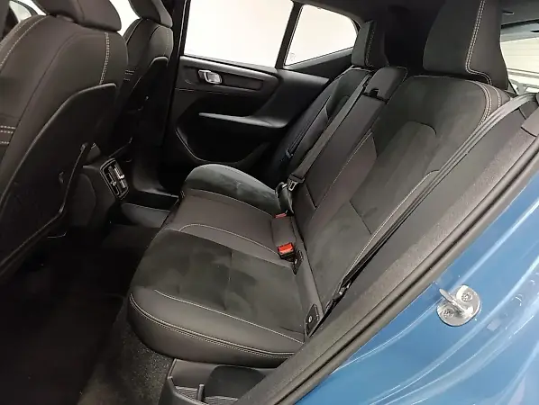 Volvo XC40 Recharge - Imagem 13