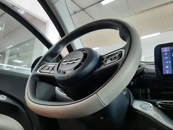 Fiat 500e - Imagem 9