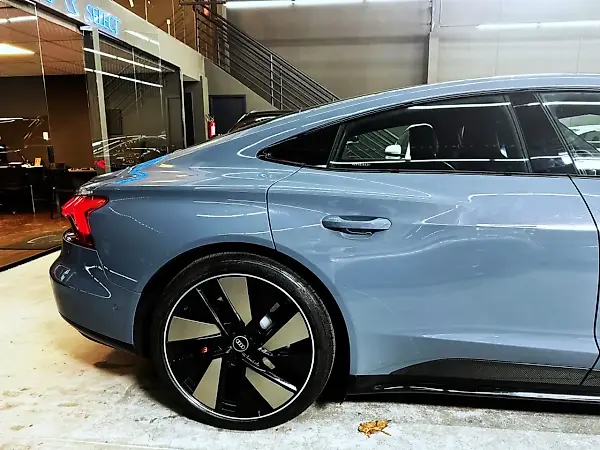 Audi Rs E-tron  GT - Imagem 4